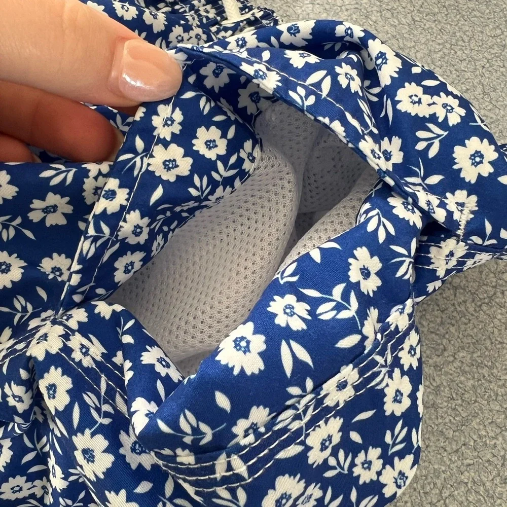 Men’s Blue & White Patterned Swim Trunks w/ Elastic Waistband Drawstring Size L